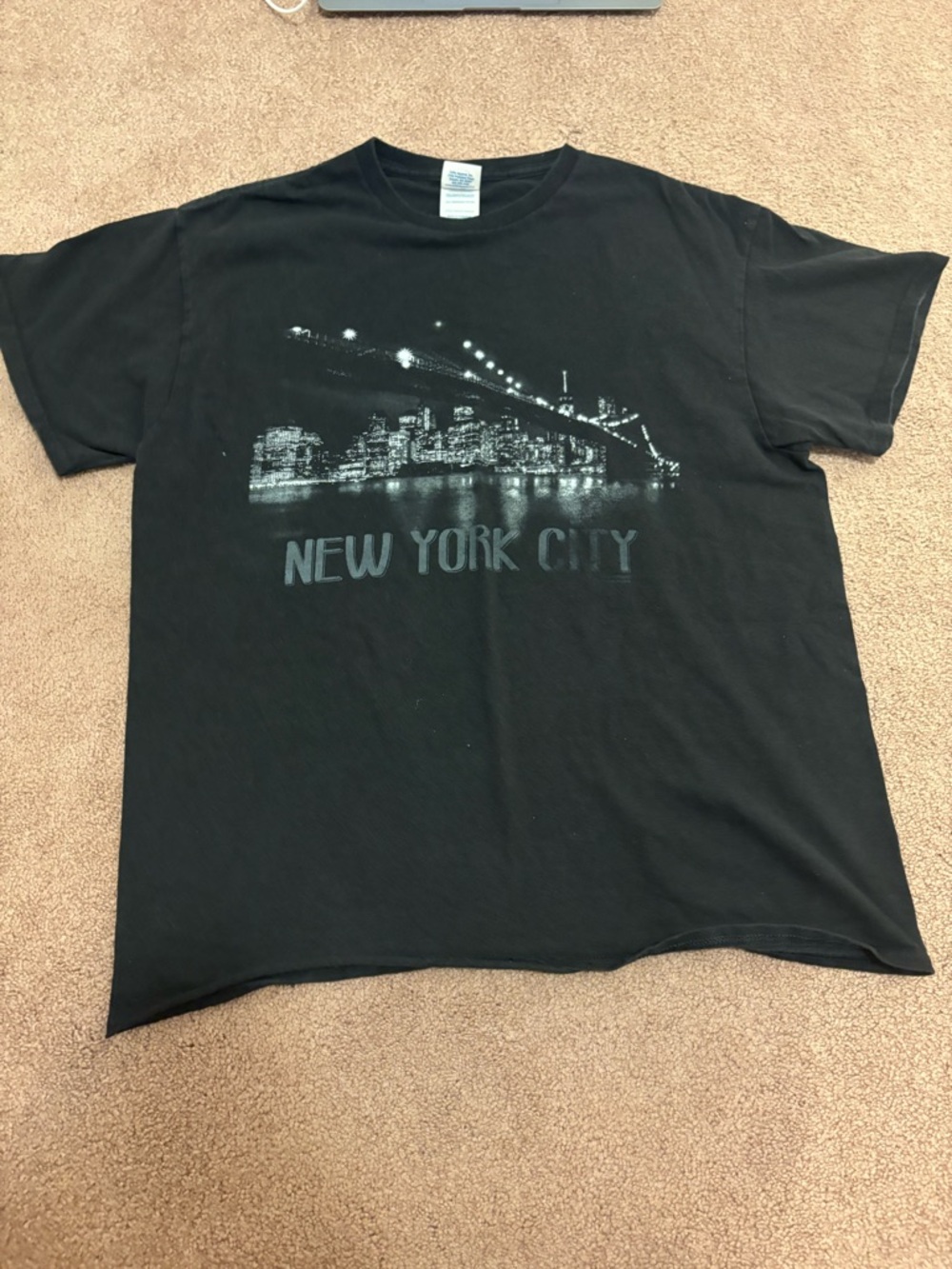 3 for $25 Delta Black New York City Skyline Graphic Tee size large